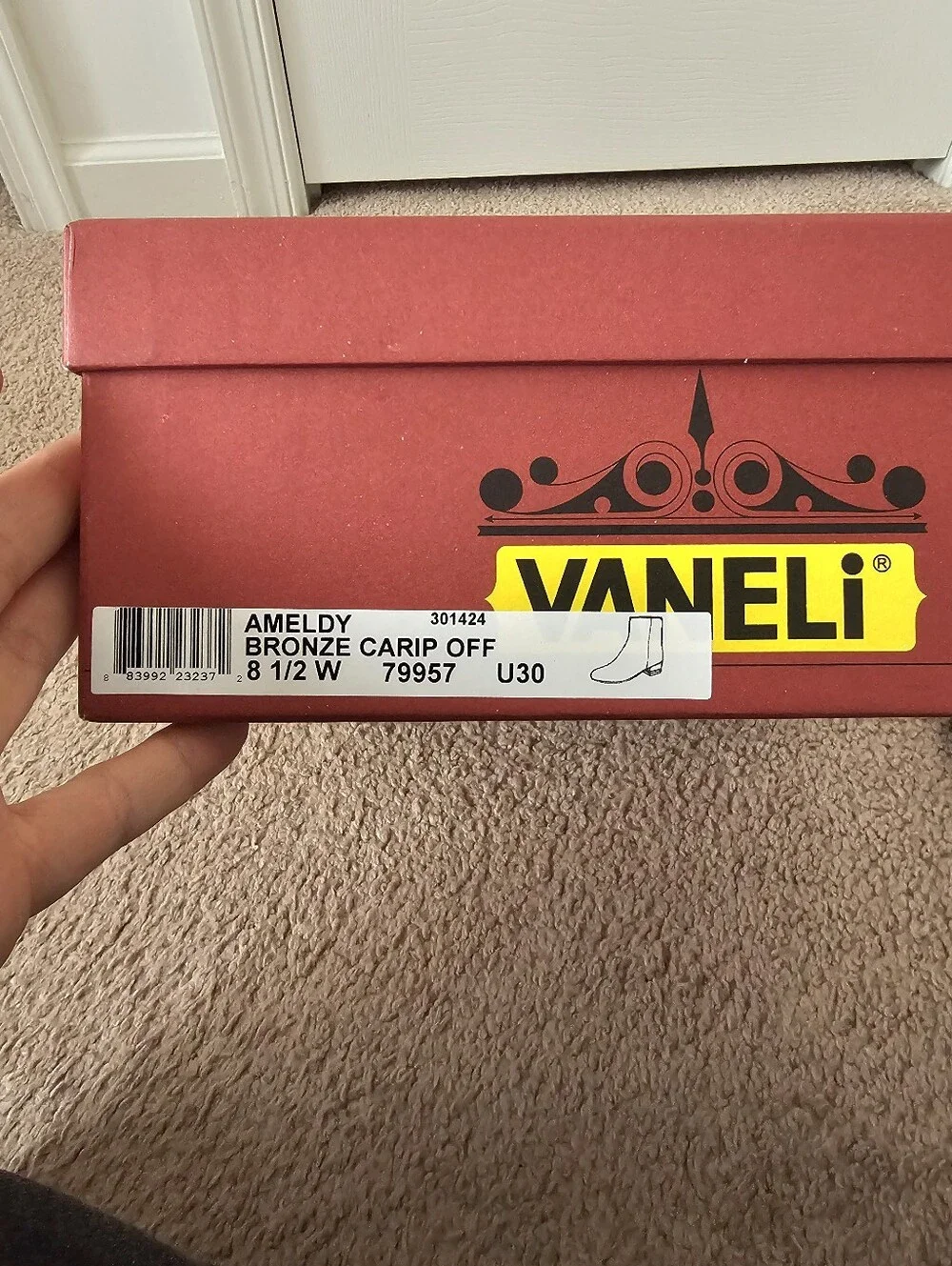Vaneli step into